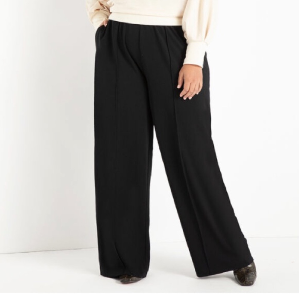 Black Wide Leg Pants. Size 16.